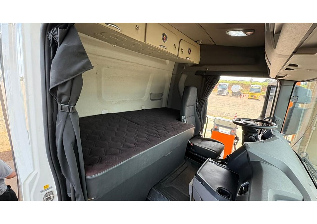 Caminhão SCANIA 500 Cavalo Mecânico ANO 2020 de Art Transportes Rodoviários LTDA no Paraná