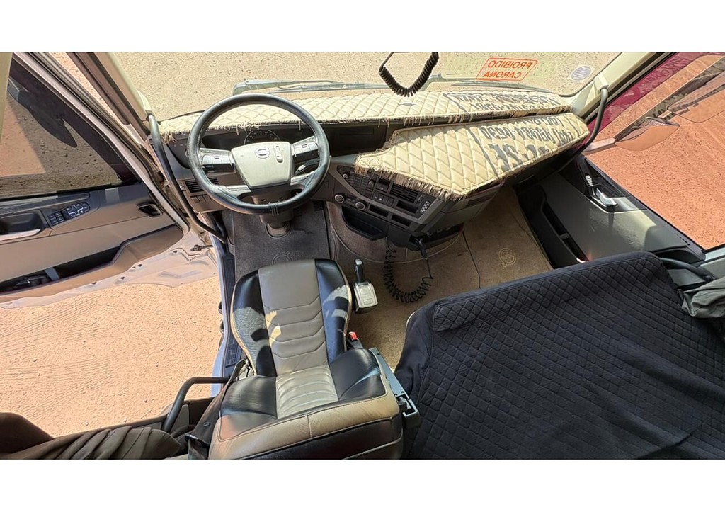 Caminhão VOLVO FH 540 Cavalo Mecânico ANO 2020 de Art Transportes Rodoviários LTDA no Paraná