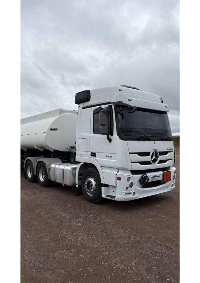 Caminhão MERCEDES BENZ MB 2651 Cavalo Mecânico ANO 2019 de Art Transportes Rodoviários LTDA no Paraná
