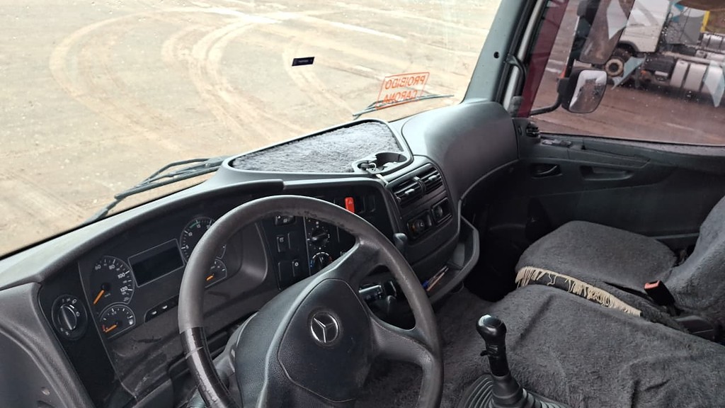Caminhão MERCEDES BENZ MB 1933 Cavalo Mecânico ANO 2013 de Art Transportes Rodoviários LTDA no Paraná