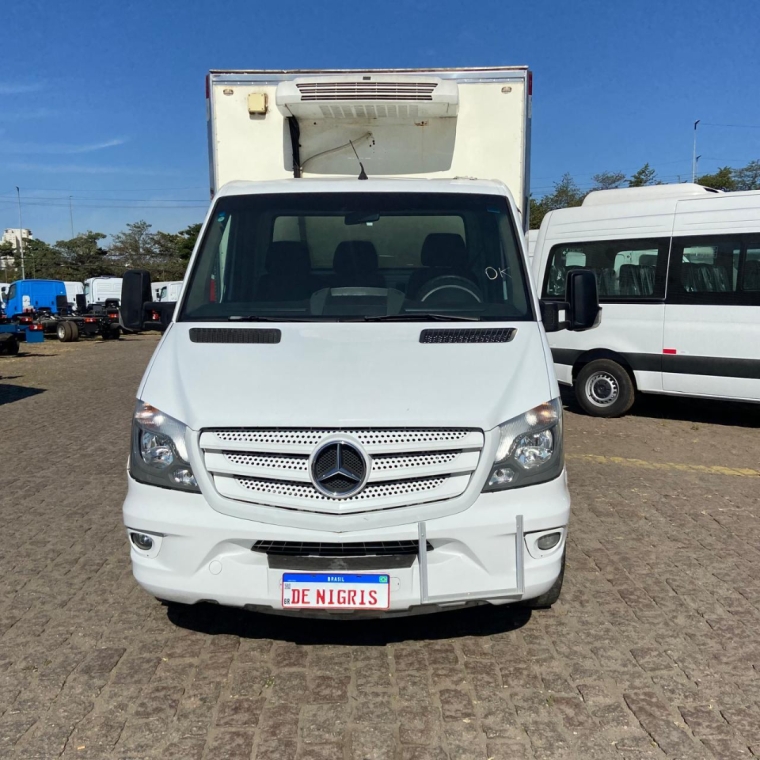 Caminhão MERCEDES BENZ SPRINTER Baú Térmico ANO 2018 de De Nigris em São Paulo