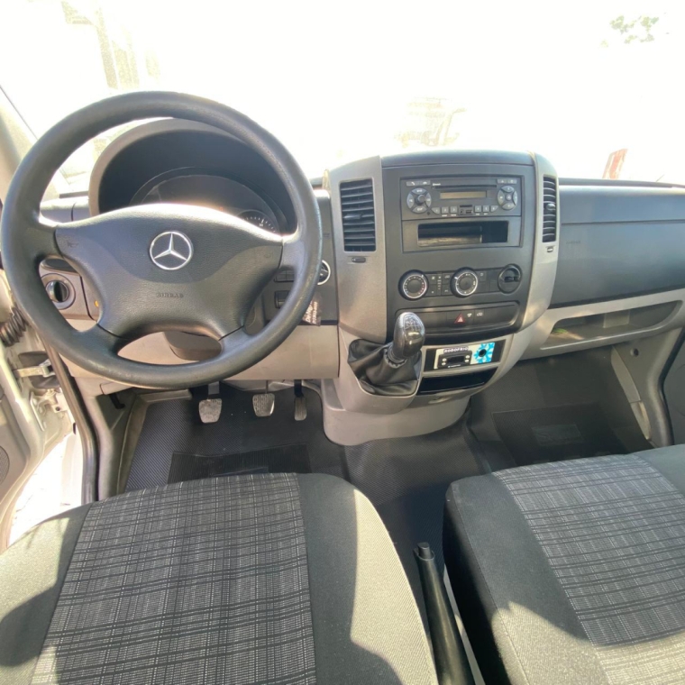 Caminhão MERCEDES BENZ SPRINTER Baú Térmico ANO 2018 de De Nigris em São Paulo