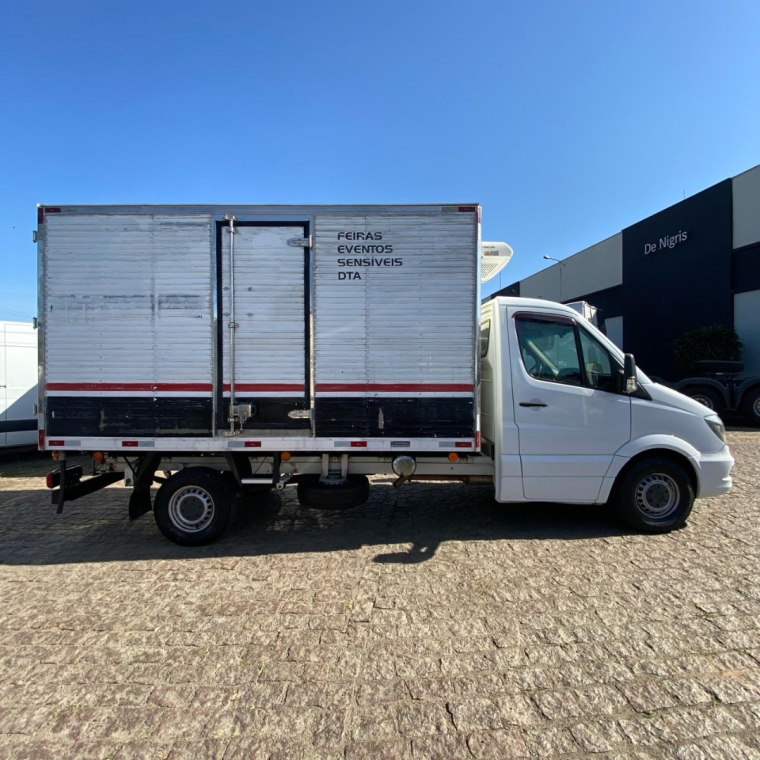 Caminhão MERCEDES BENZ SPRINTER Baú Térmico ANO 2018 de De Nigris em São Paulo