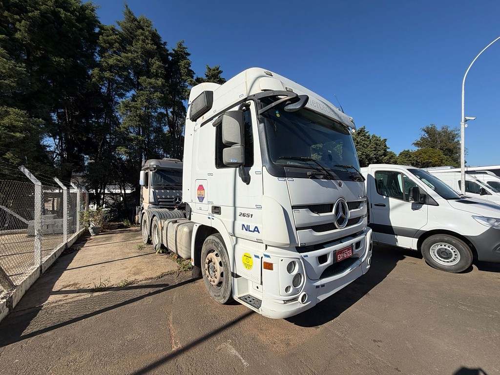 Caminhão MERCEDES BENZ MB 2651 Chassis ANO 2020 de De Nigris em São Paulo