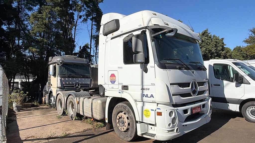 Caminhão MERCEDES BENZ MB 2651 Chassis ANO 2020 de De Nigris em São Paulo
