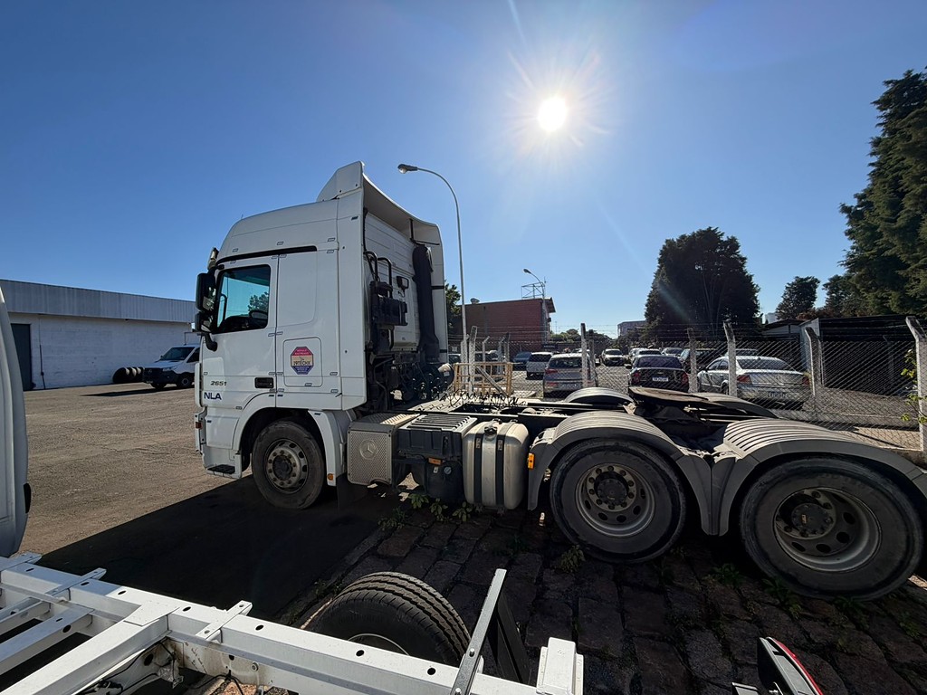 Caminhão MERCEDES BENZ MB 2651 Chassis ANO 2020 de De Nigris em São Paulo