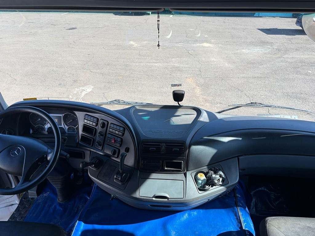 Caminhão MERCEDES BENZ MB 2651 Chassis ANO 2020 de De Nigris em São Paulo