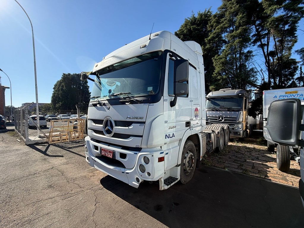 Caminhão MERCEDES BENZ MB 2651 Chassis ANO 2020 de De Nigris em São Paulo