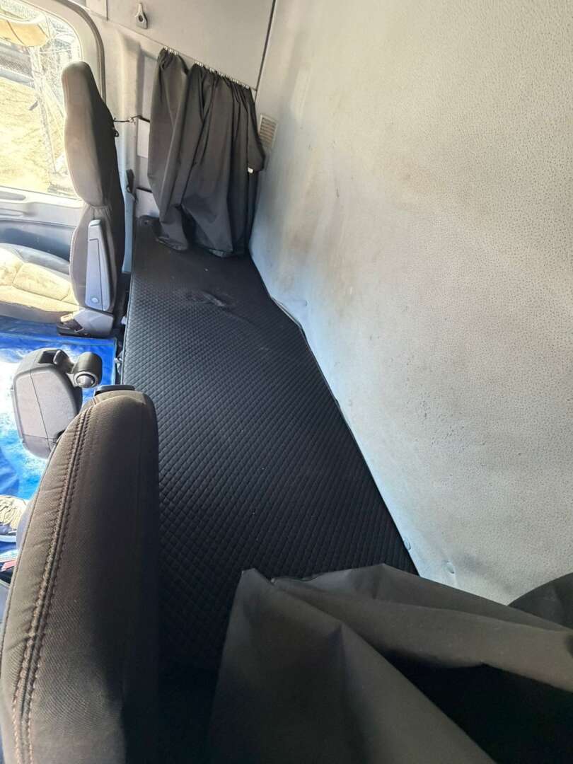 Caminhão MERCEDES BENZ MB 2651 Chassis ANO 2020 de De Nigris em São Paulo