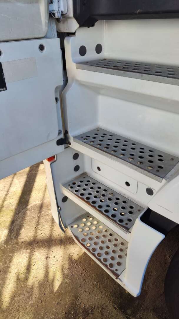 Caminhão MERCEDES BENZ MB 2651 Chassis ANO 2019 de De Nigris em São Paulo
