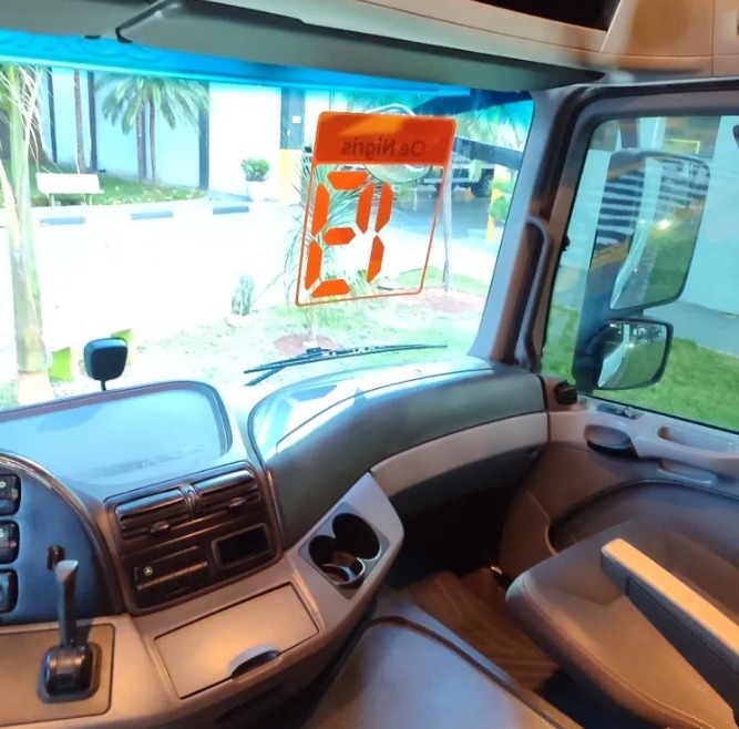 Caminhão MERCEDES BENZ MB 2651 Chassis ANO 2019 de De Nigris em São Paulo