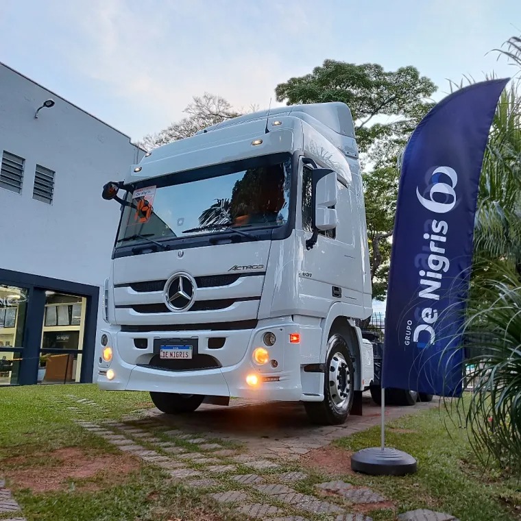 Caminhão MERCEDES BENZ MB 2651 Chassis ANO 2019 de De Nigris em São Paulo