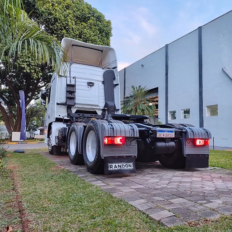 Caminhão MERCEDES BENZ MB 2651 Chassis ANO 2019 de De Nigris em São Paulo