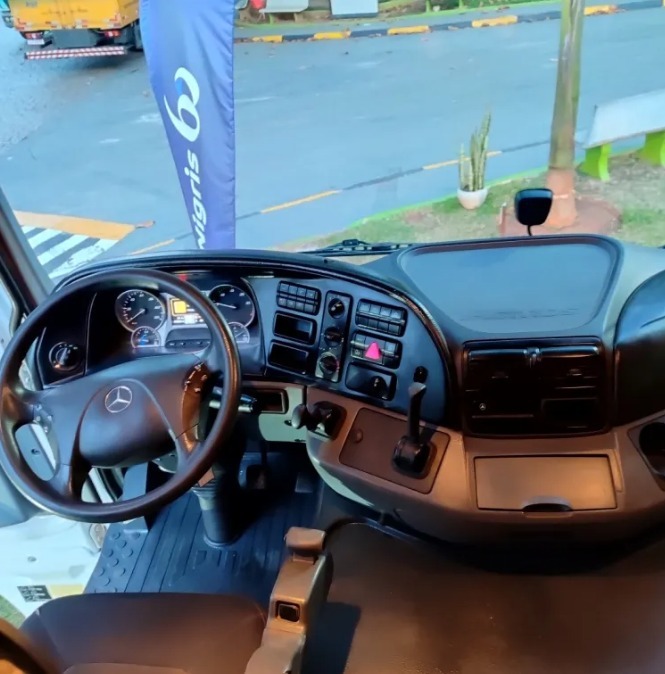 Caminhão MERCEDES BENZ MB 2651 Chassis ANO 2019 de De Nigris em São Paulo