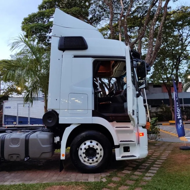 Caminhão MERCEDES BENZ MB 2651 Chassis ANO 2019 de De Nigris em São Paulo