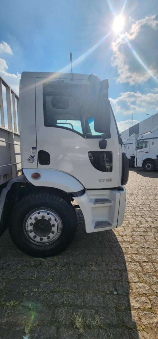 Caminhão FORD CARGO 1719 Carroceria ANO 2015 de De Nigris em São Paulo