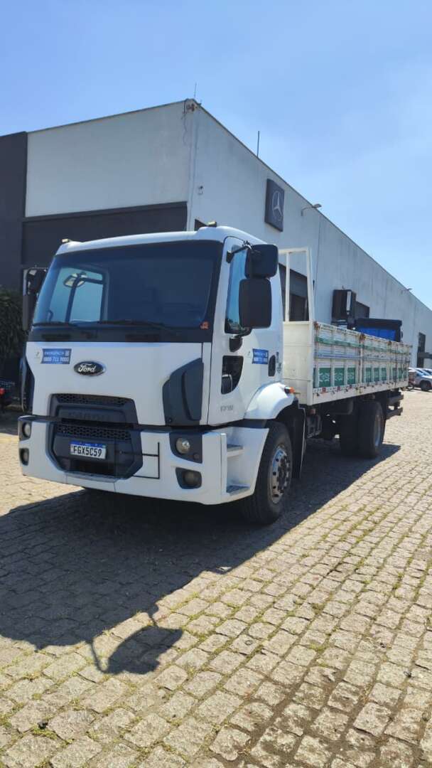 Caminhão FORD CARGO 1719 Carroceria ANO 2015 de De Nigris em São Paulo