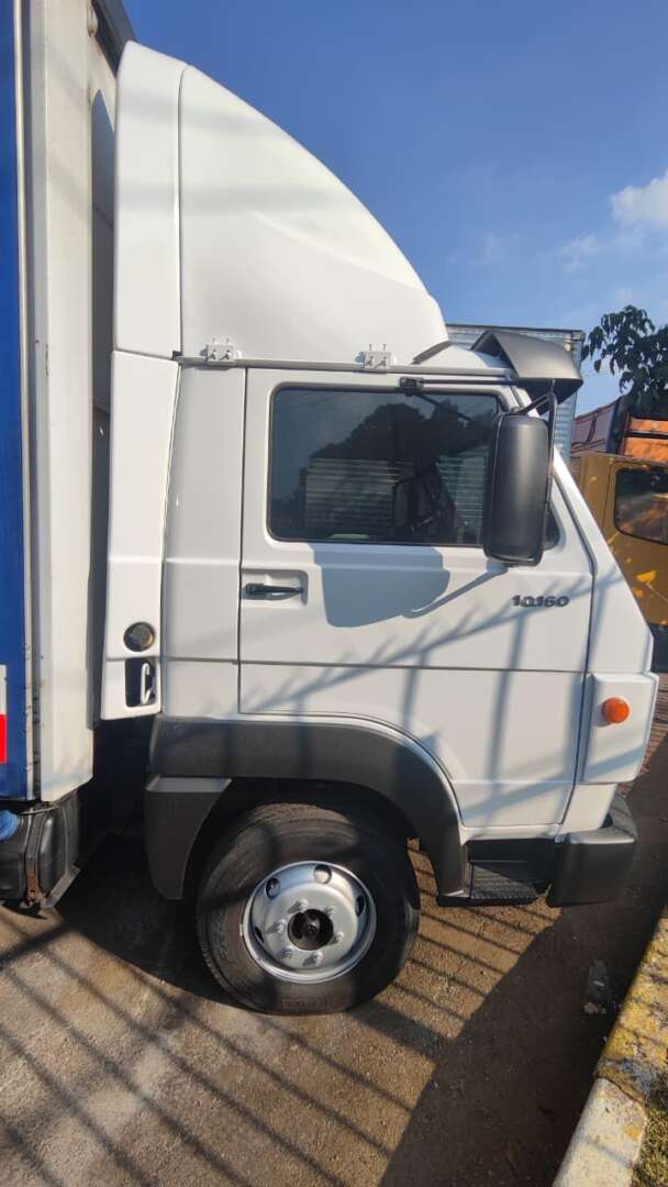 Caminhão VOLKSWAGEN VW 10160 Baú Sider ANO 2016 de De Nigris em São Paulo