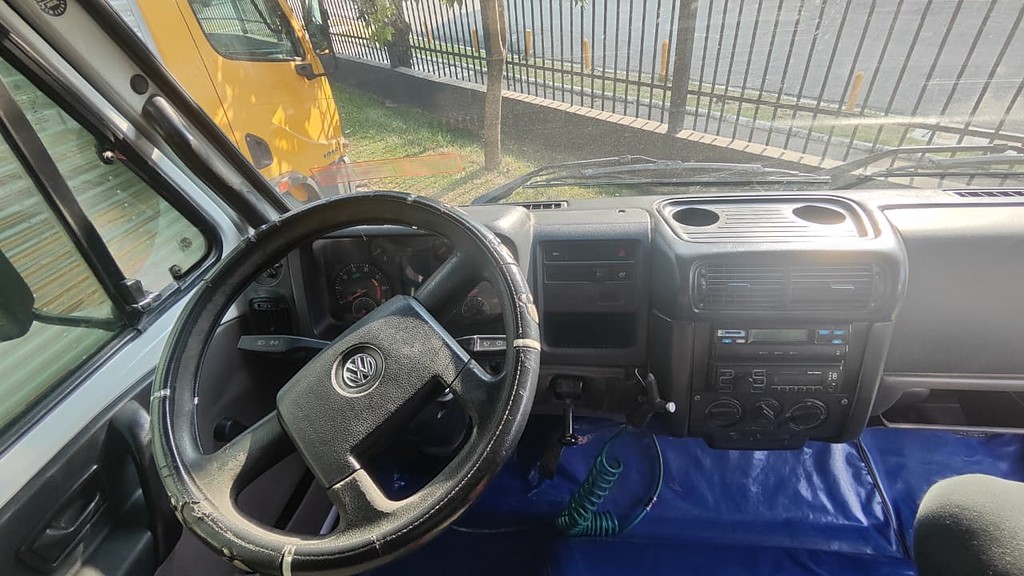 Caminhão VOLKSWAGEN VW 10160 Baú Sider ANO 2016 de De Nigris em São Paulo