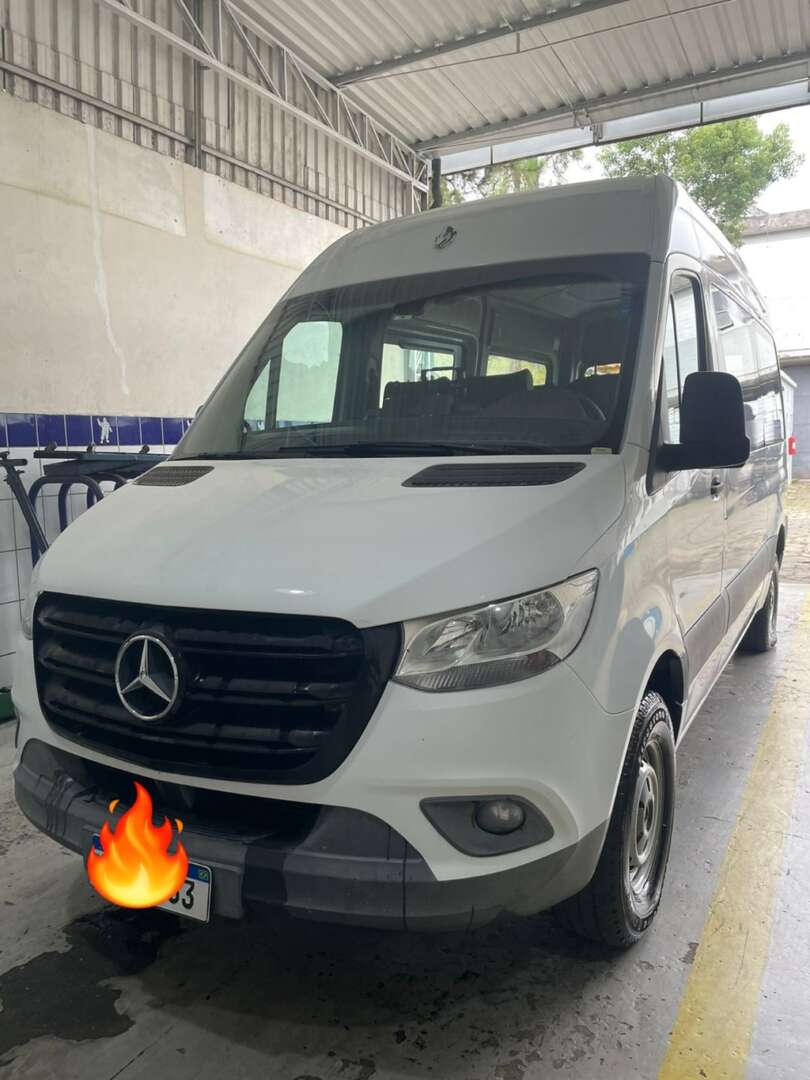 Caminhão MERCEDES BENZ SPRINTER Passageiro ANO 2020 de De Nigris em São Paulo