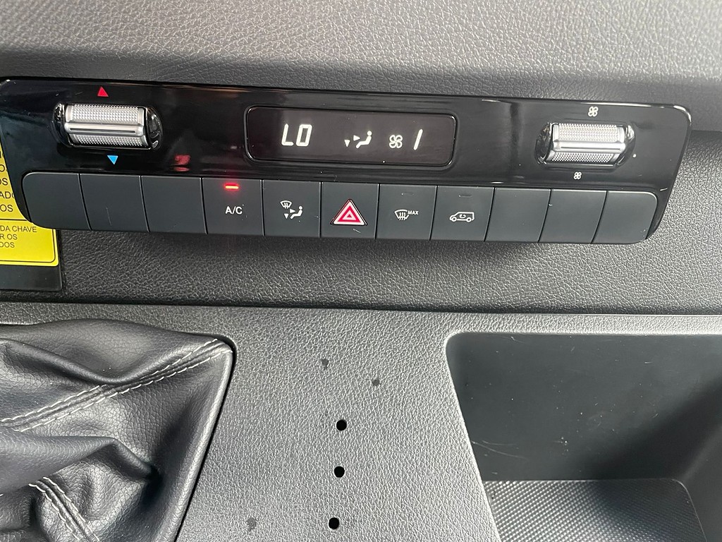 Caminhão MERCEDES BENZ SPRINTER Passageiro ANO 2020 de De Nigris em São Paulo