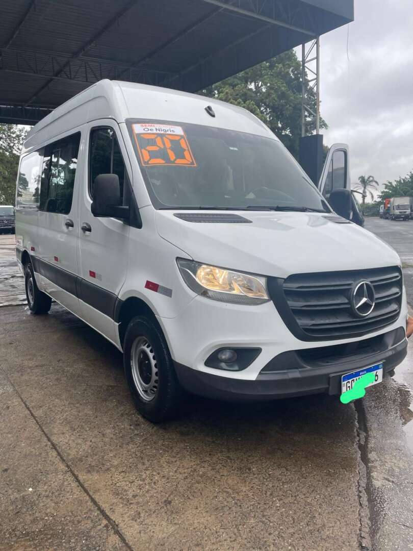 Caminhão MERCEDES BENZ SPRINTER Passageiro ANO 2020 de De Nigris em São Paulo