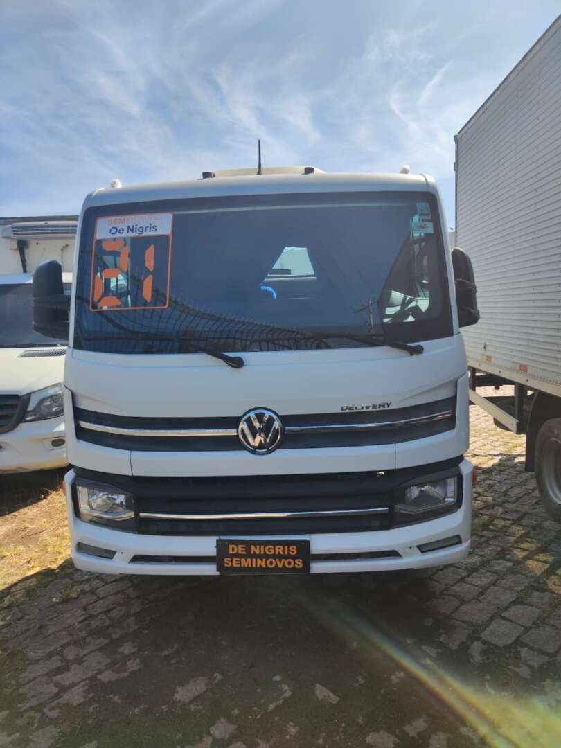 Caminhão VOLKSWAGEN VW 24280 Chassis ANO 2015 de De Nigris em São Paulo