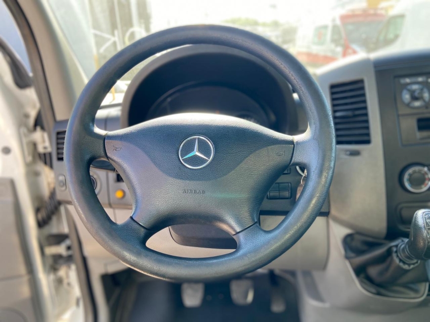 Caminhão MERCEDES BENZ SPRINTER Baú Térmico ANO 2018 de De Nigris em São Paulo
