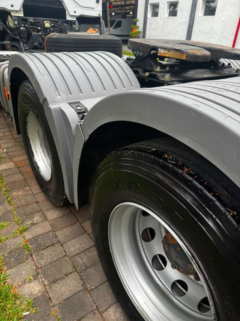Caminhão MERCEDES BENZ MB 2544 Chassis ANO 2022 de De Nigris em São Paulo