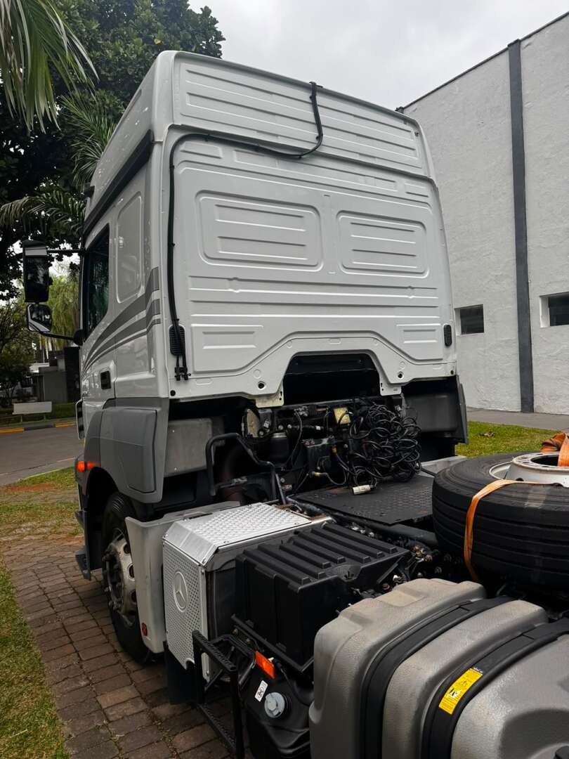 Caminhão MERCEDES BENZ MB 2544 Chassis ANO 2022 de De Nigris em São Paulo
