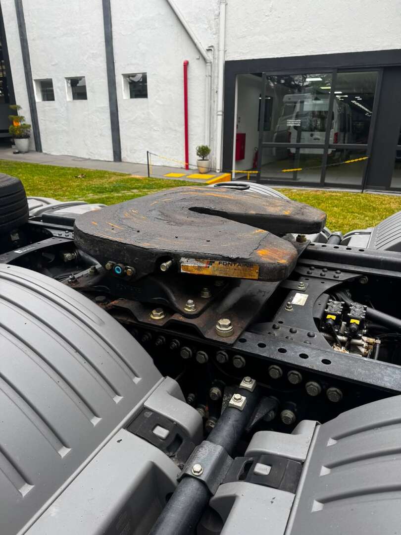Caminhão MERCEDES BENZ MB 2544 Chassis ANO 2022 de De Nigris em São Paulo
