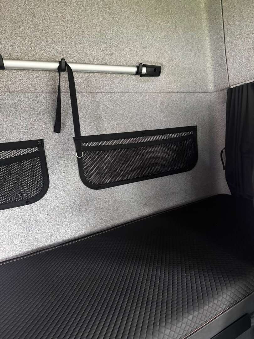 Caminhão MERCEDES BENZ MB 2544 Chassis ANO 2022 de De Nigris em São Paulo