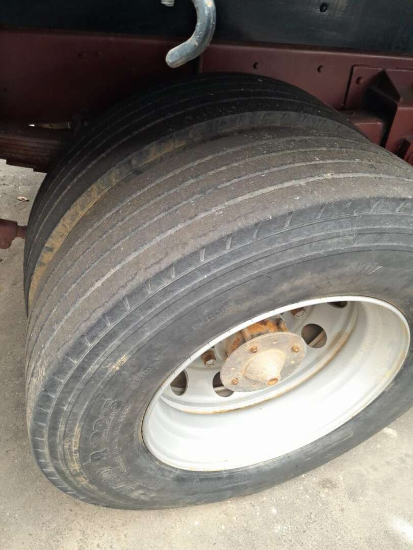 Caminhão MERCEDES BENZ MB 1317 ANO 1987 Truck Carroceria de Roque de Moraes Caminhões em São Paulo