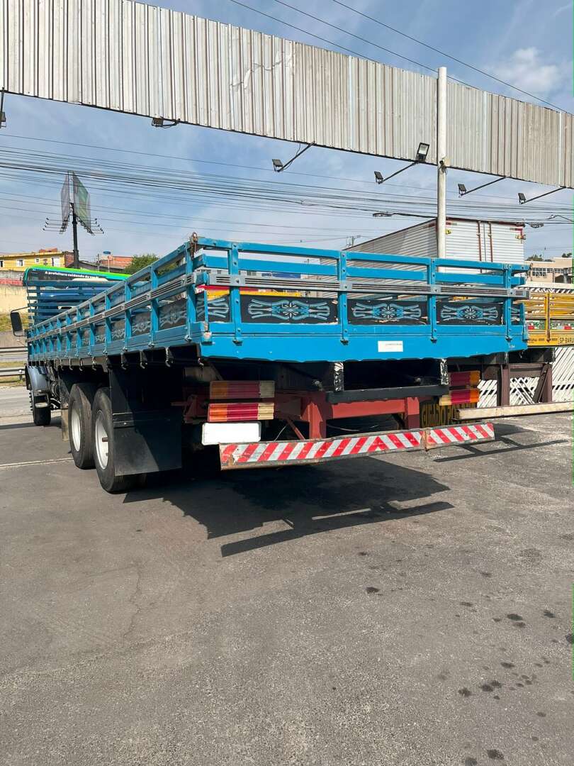 Caminhão MERCEDES BENZ MB 1317 ANO 1987 Truck Carroceria de Roque de Moraes Caminhões em São Paulo