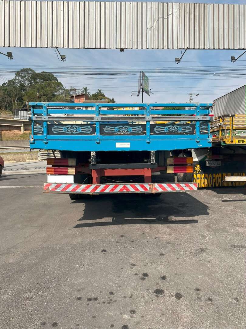 Caminhão MERCEDES BENZ MB 1317 ANO 1987 Truck Carroceria de Roque de Moraes Caminhões em São Paulo