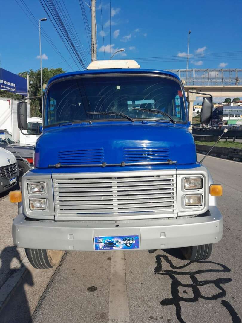 Caminhão MERCEDES BENZ MB 1317 ANO 1987 Truck Carroceria de Roque de Moraes Caminhões em São Paulo