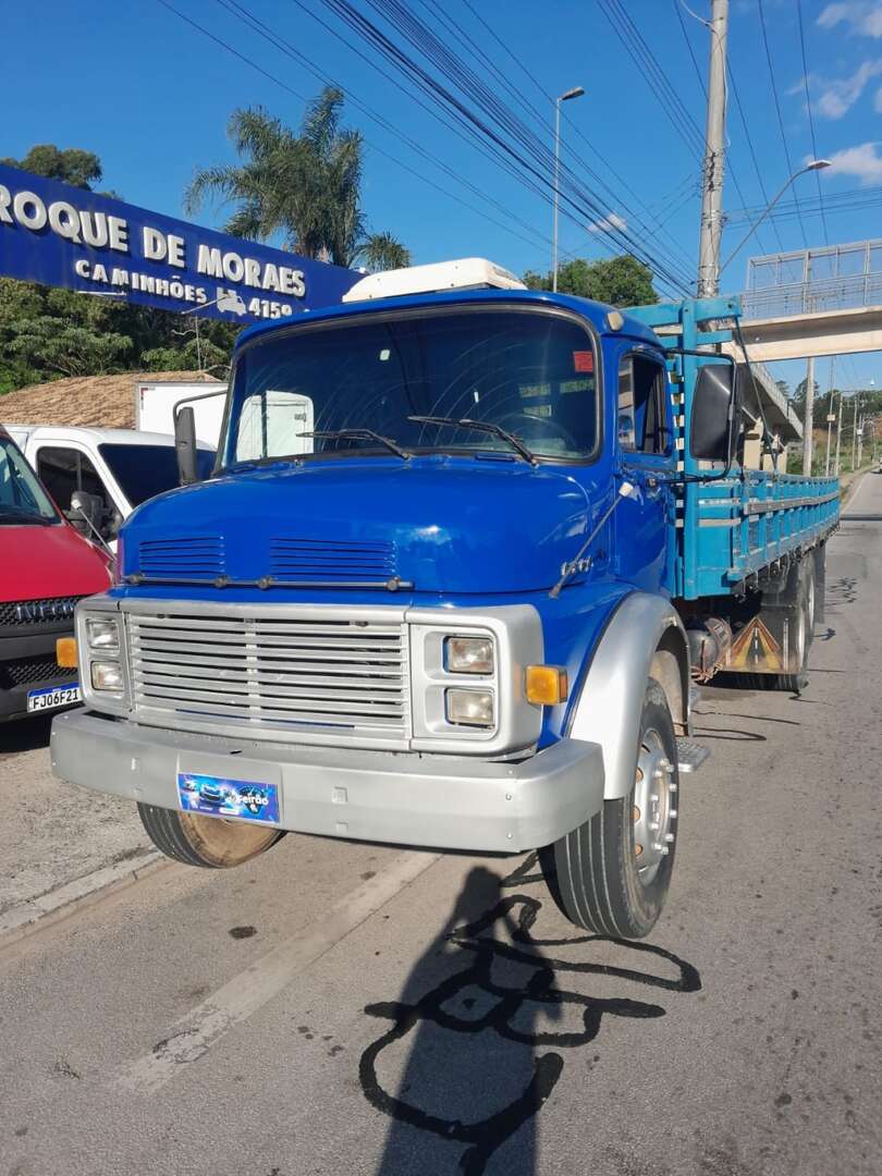 Caminhão MERCEDES BENZ MB 1317 ANO 1987 Truck Carroceria de Roque de Moraes Caminhões em São Paulo