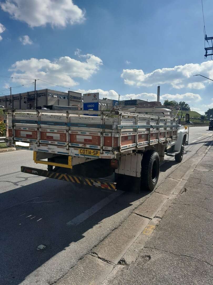 Caminhão FORD F-11000 ANO 1991 Carroceria de Roque de Moraes Caminhões em São Paulo