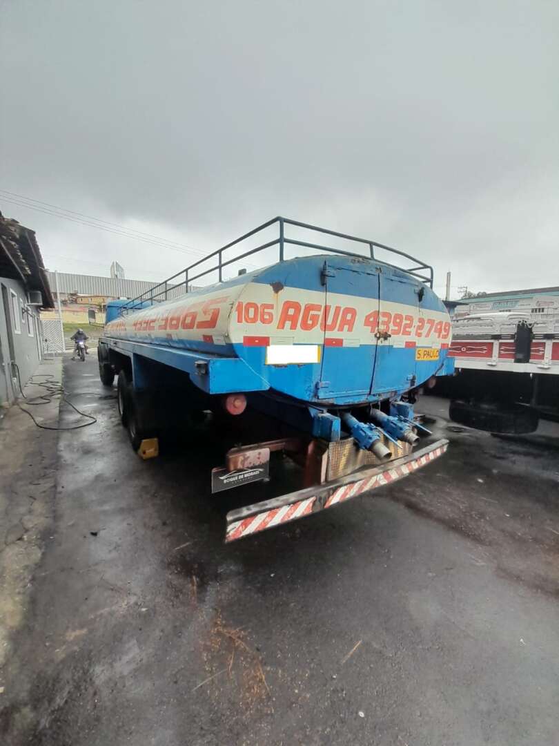 Caminhão MERCEDES BENZ MB 1513 Tanque Pipa ANO 1980 de Roque de Moraes Caminhões em São Paulo