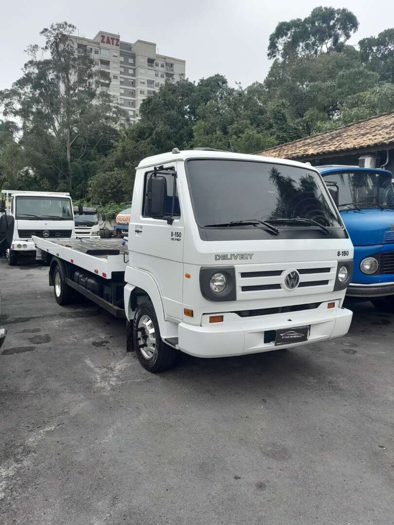 Caminhão VOLKSWAGEN VW 8150 Plataforma Guincho ANO 2011 de Roque de Moraes Caminhões em São Paulo