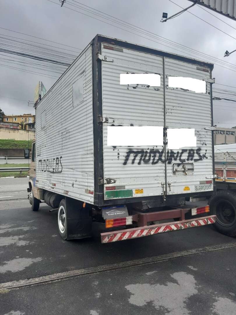 Caminhão MERCEDES BENZ MB 608 Baú Furgão ANO 1986 de Roque de Moraes Caminhões em São Paulo
