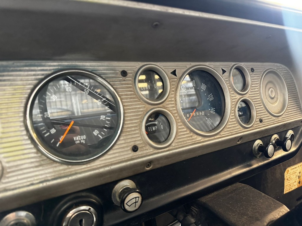 Caminhão FORD F-600 ANO 1978 Carroceria de Roque de Moraes Caminhões em São Paulo