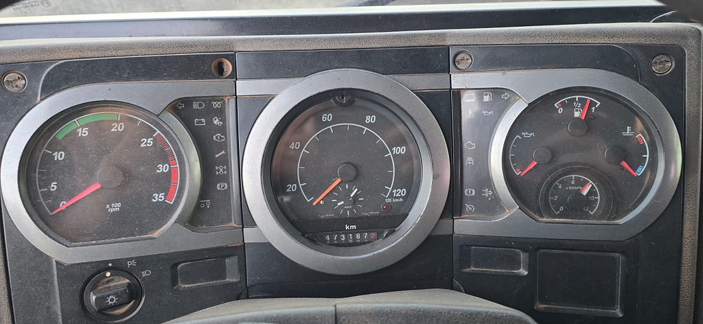 Caminhão FORD CARGO 2628 Caçamba Basculante ANO 2007 de Durau e Stoco Comercio de Caminhões LTDA no Paraná