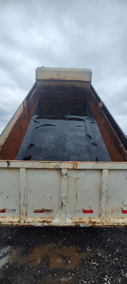 Caminhão FORD CARGO 2628 Caçamba Basculante ANO 2008 de Durau e Stoco Comercio de Caminhões LTDA no Paraná