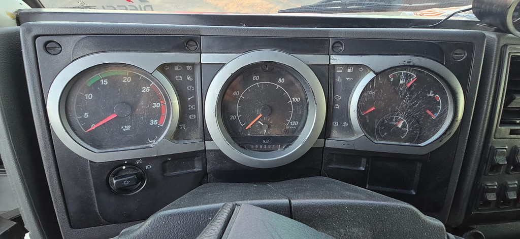 Caminhão FORD CARGO 2628 Caçamba Basculante ANO 2008 de Durau e Stoco Comercio de Caminhões LTDA no Paraná