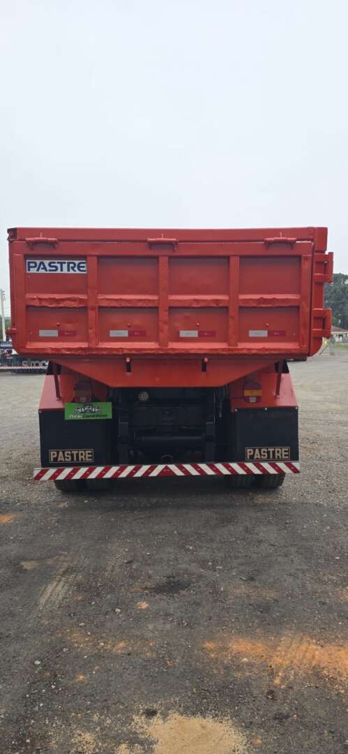 Caminhão FORD CARGO 2628 Caçamba Basculante ANO 2009 de Durau e Stoco Comercio de Caminhões LTDA no Paraná