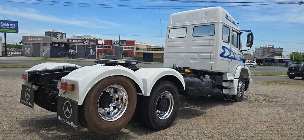 Caminhão MERCEDES BENZ MB 1938 Cavalo Mecânico ANO 1999 de Durau e Stoco Comercio de Caminhões LTDA no Paraná