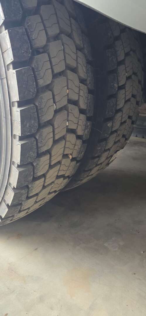 Caminhão MERCEDES BENZ MB 1938 Cavalo Mecânico ANO 1999 de Durau e Stoco Comercio de Caminhões LTDA no Paraná