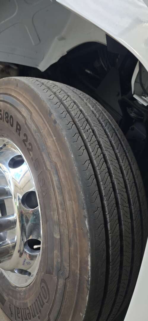 Caminhão MERCEDES BENZ MB 1938 Cavalo Mecânico ANO 1999 de Durau e Stoco Comercio de Caminhões LTDA no Paraná