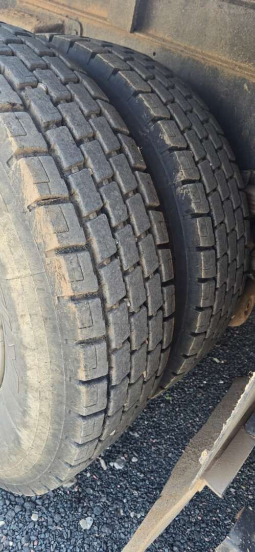 Caminhão FORD CARGO 1517 Prancha ANO 2004 de Durau e Stoco Comercio de Caminhões LTDA no Paraná